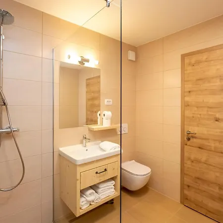 Apartmán The Woodland Nook - Two Bedroom With Balcony
