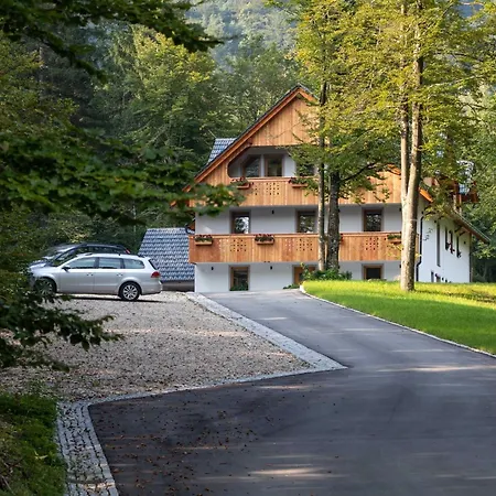 The Woodland Nook - Two Bedroom With Balcony * Bohinj