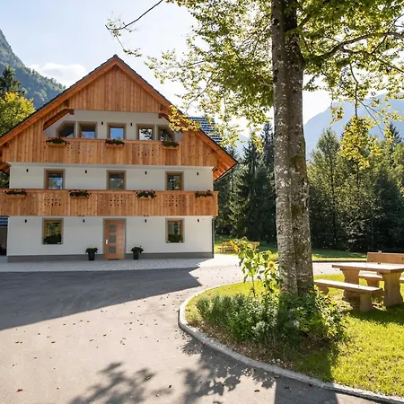 Apartmán The Woodland Nook - Two Bedroom With Balcony *