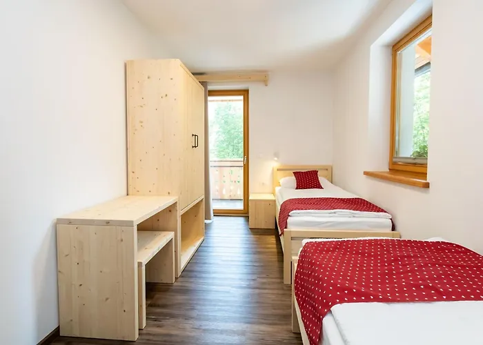 The Woodland Nook - Two Bedroom With Balcony *